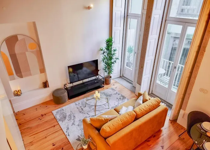 Loft With Balcony On City's Important Street Apartamento Porto