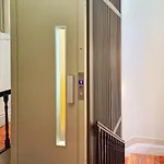 Loft With Balcony On City's Important Street Apartamento