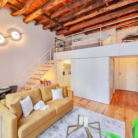 Appartement Loft With Balcony On City's Important Street