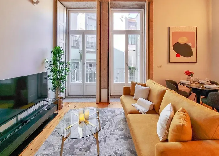 Loft With Balcony On City's Important Street Appartement