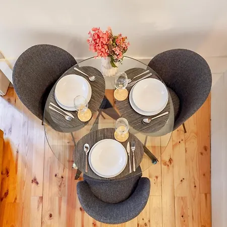 Lejlighed Loft With Balcony On City's Important Street *