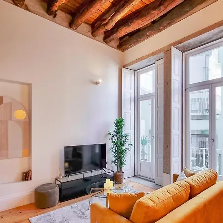 Loft With Balcony On City's Important Street Appartement *