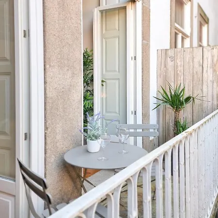 Daire Loft With Balcony On City's Important Street Porto