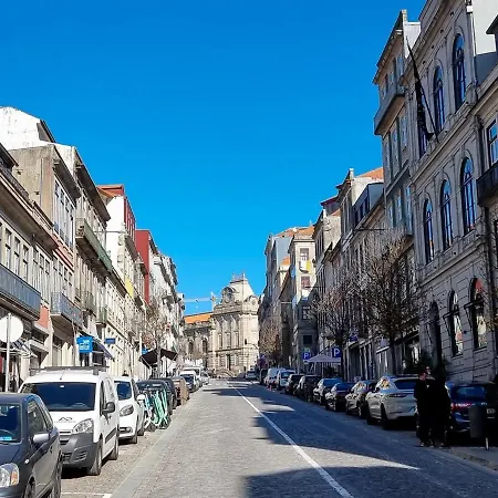 Loft With Balcony On City's Important Street Apartament Porto