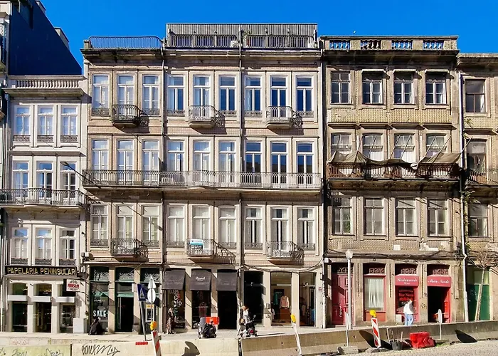 Appartamento Loft With Balcony On City's Important Street *