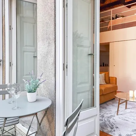 Loft With Balcony On City's Important Street * Oporto