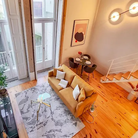 Loft With Balcony On City's Important Street Daire