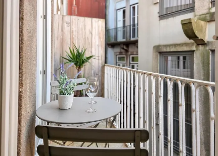 Lejlighed Loft With Balcony On City's Important Street